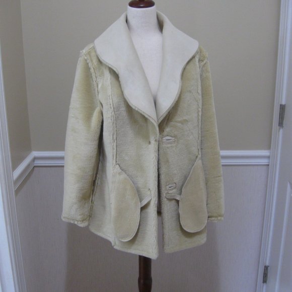 ***SOLD***  Calvin Klein Ultra Soft Faux Shearling Coat sz L Cream Beige - Picture 9 of 14